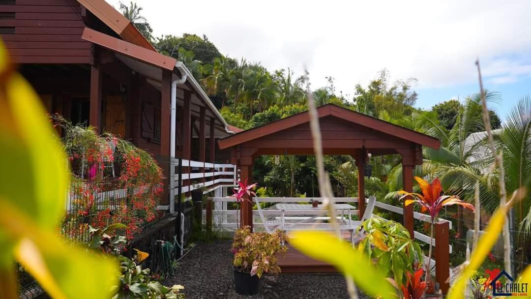 Chalet Des Laves Sainte-Rose Extérieur photo